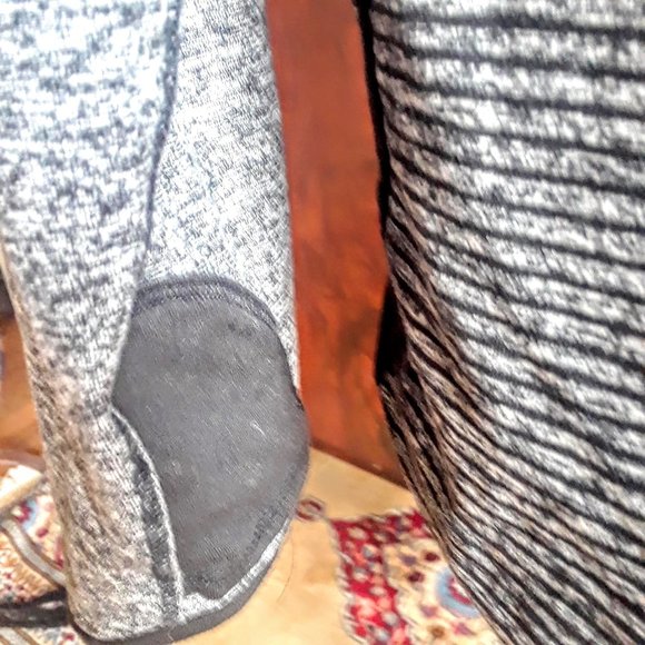 L.L. Bean  Essential Performance  size L - Picture 6 of 7